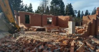 Демонтаж 1 этажного дома Белогорск, цена от 1610 руб.